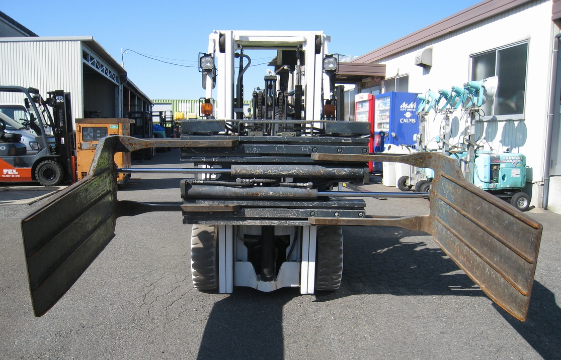 ベールクランプ フォークリフト 荷物梱包等